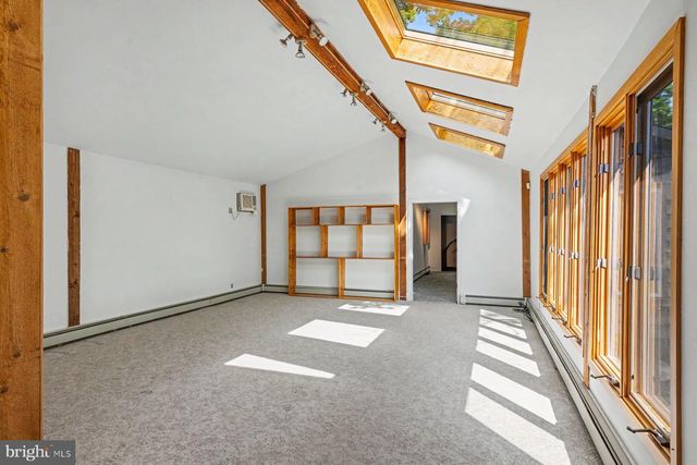 14 STOVER PARK RD, Pipersville, PA 18947