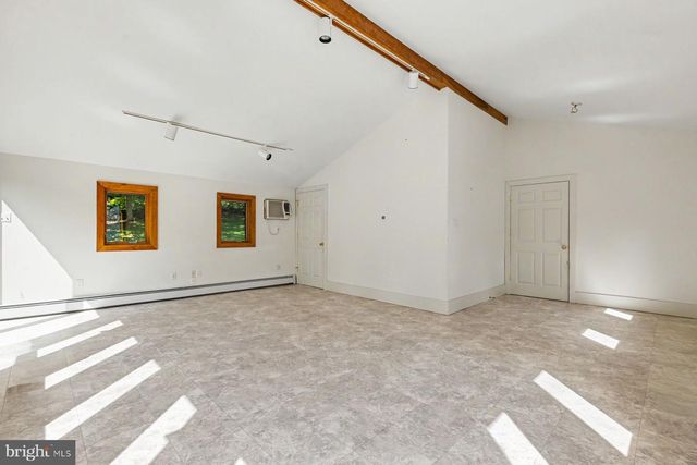14 STOVER PARK RD, Pipersville, PA 18947