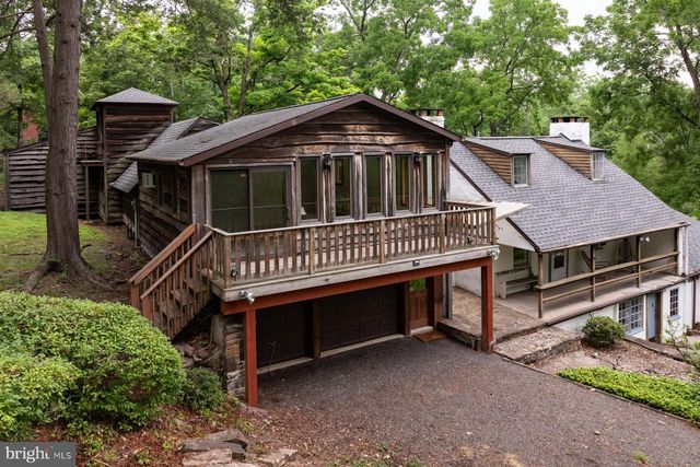 14 STOVER PARK RD, Pipersville, PA 18947