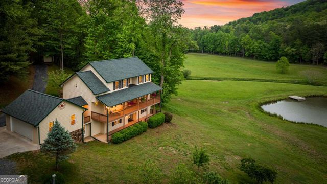 270 Ausburn Road, Blue Ridge, GA 30513