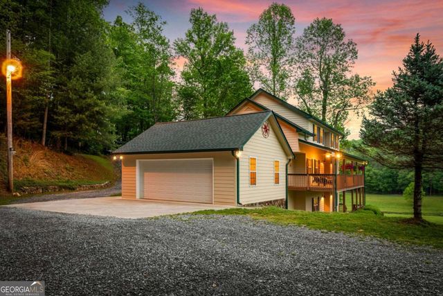 270 Ausburn Road, Blue Ridge, GA 30513