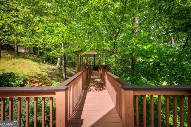 270 Ausburn Road, Blue Ridge, GA 30513