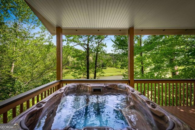 270 Ausburn Road, Blue Ridge, GA 30513