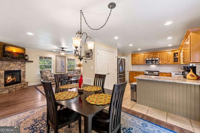 270 Ausburn Road, Blue Ridge, GA 30513