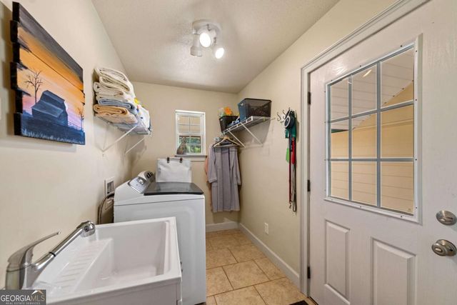 270 Ausburn Road, Blue Ridge, GA 30513