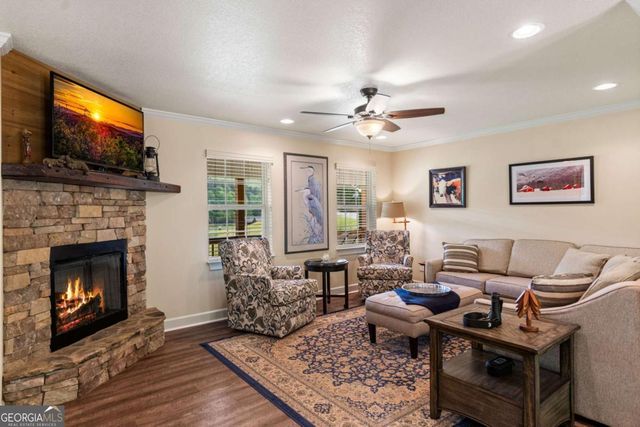 270 Ausburn Road, Blue Ridge, GA 30513