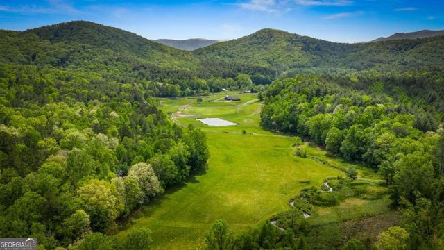 270 Ausburn Road, Blue Ridge, GA 30513
