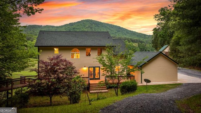 270 Ausburn Road, Blue Ridge, GA 30513