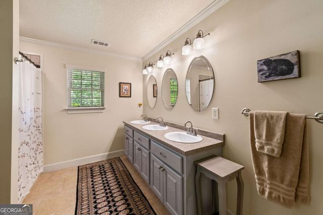 270 Ausburn Road, Blue Ridge, GA 30513