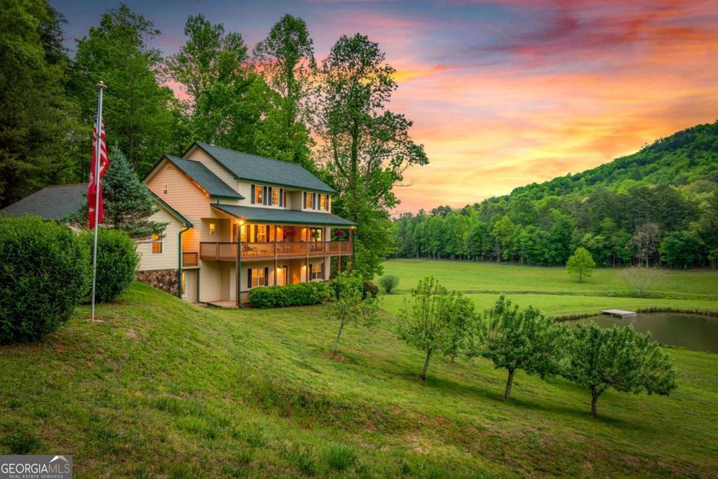 270 Ausburn Road, Blue Ridge, GA 30513