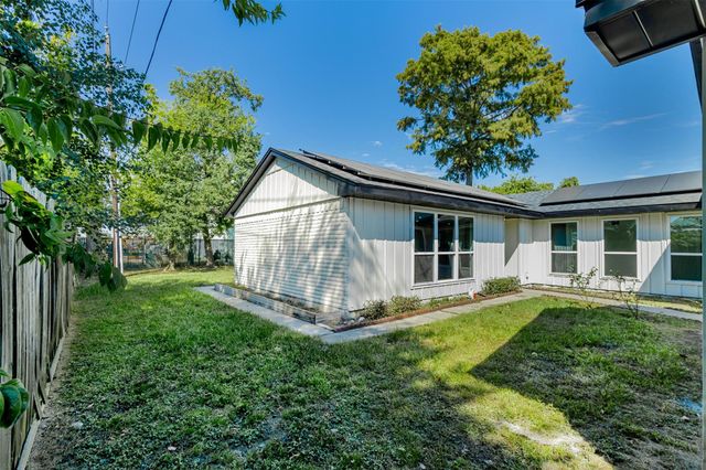 11203 Rousseau Drive, Houston, TX 77065