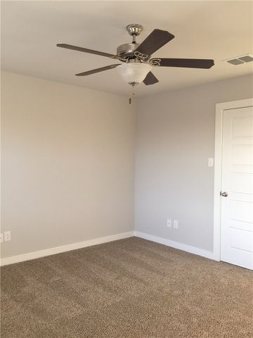 1036 W Sierra Vista Court, Midlothian, TX 76065