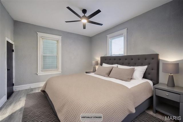 6619 Etzel Avenue, University City, MO 63130