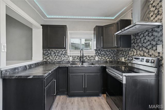 6619 Etzel Avenue, University City, MO 63130