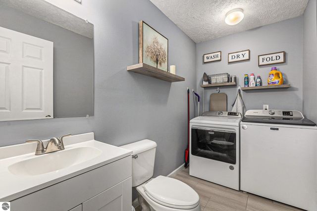 1801 Saint Joseph Street, Traverse City, MI 49686