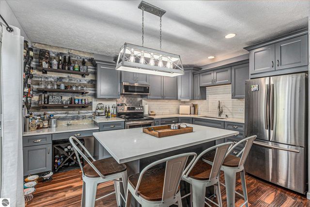 1801 Saint Joseph Street, Traverse City, MI 49686