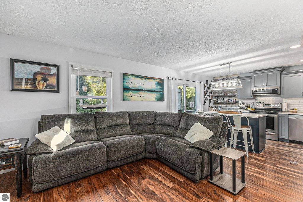 1801 Saint Joseph Street, Traverse City, MI 49686