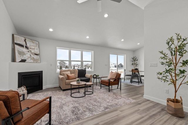 W5618 TONYS WAY, Appleton, WI 54915