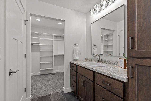 W5618 TONYS WAY, Appleton, WI 54915