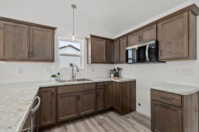 W5618 TONYS WAY, Appleton, WI 54915