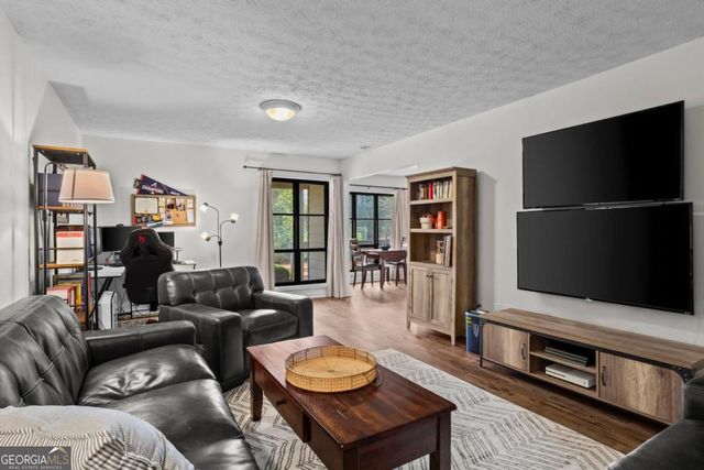 682 Highland Court, Marietta, GA 30068