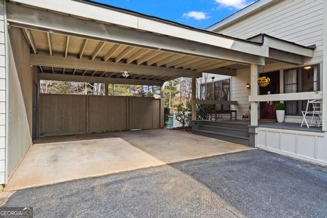 682 Highland Court, Marietta, GA 30068