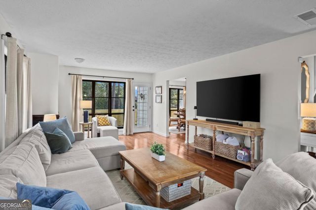 682 Highland Court, Marietta, GA 30068