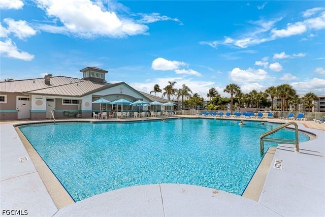 16615 Lake Circle DR 438, Fort Myers, FL 33908