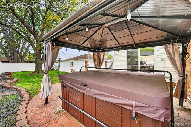 20819 Revere Street, Saint Clair Shores, MI 48080