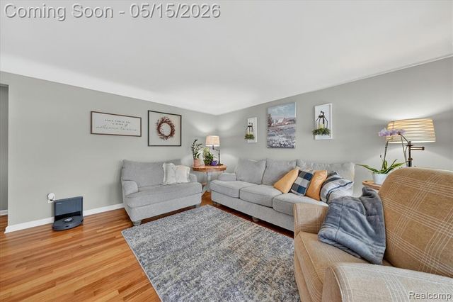 20819 Revere Street, Saint Clair Shores, MI 48080