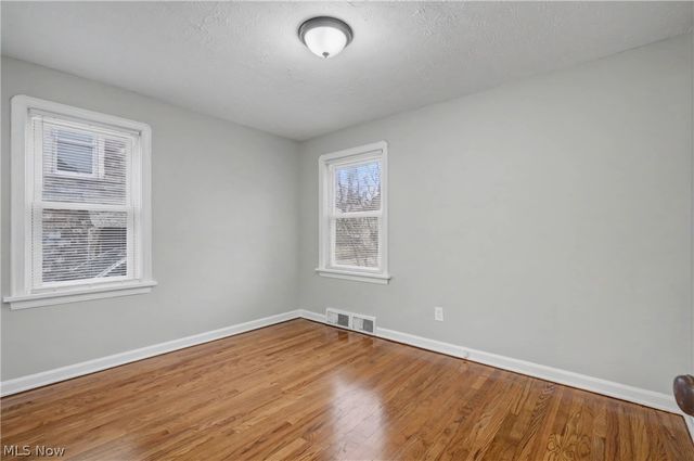 144 Roosevelt Avenue, Elyria, OH 44035