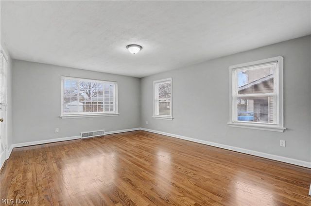 144 Roosevelt Avenue, Elyria, OH 44035