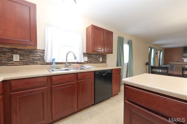 1701 Shade Tree Court, Belleville, IL 62226