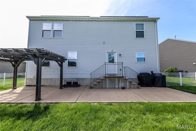 1701 Shade Tree Court, Belleville, IL 62226