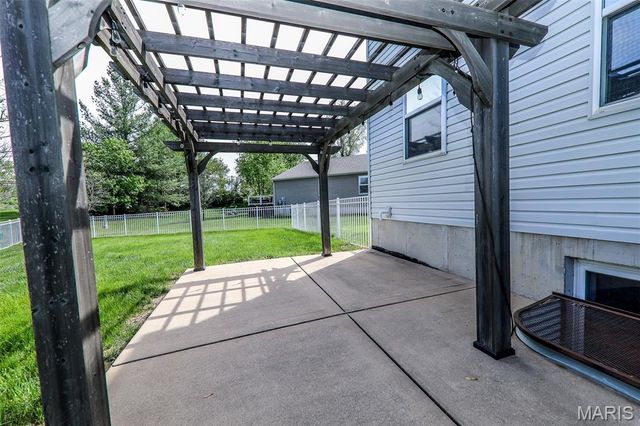 1701 Shade Tree Court, Belleville, IL 62226