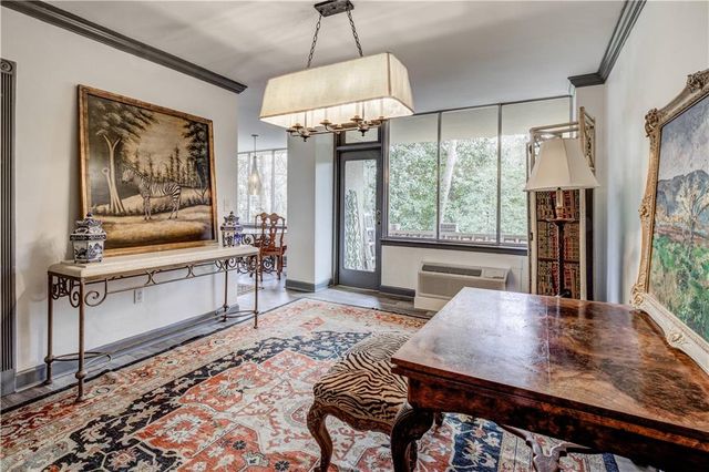 2637 Peachtree NE Road 111, Atlanta, GA 30305