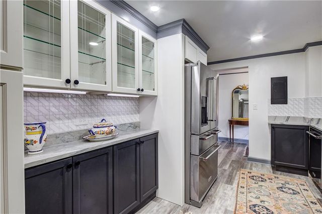 2637 Peachtree NE Road 111, Atlanta, GA 30305