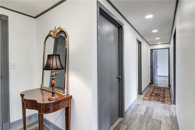 2637 Peachtree NE Road 111, Atlanta, GA 30305