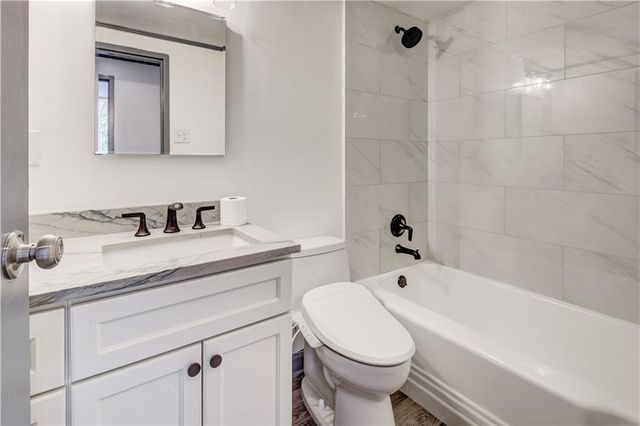 2637 Peachtree NE Road 111, Atlanta, GA 30305