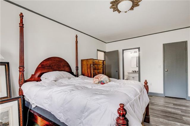 2637 Peachtree NE Road 111, Atlanta, GA 30305