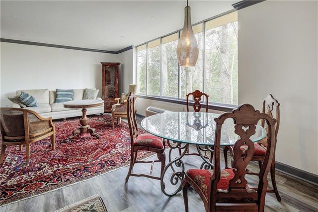 2637 Peachtree NE Road 111, Atlanta, GA 30305