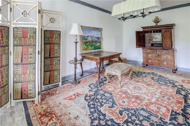 2637 Peachtree NE Road 111, Atlanta, GA 30305