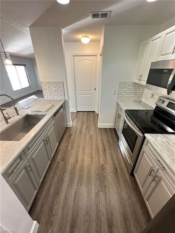 9419 Ivy Brook RUN 1210, Fort Myers, FL 33913