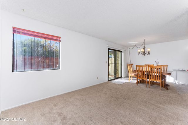 2825 W Jennie Lane, Tucson, AZ 85713