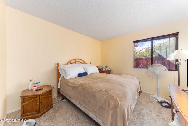 2825 W Jennie Lane, Tucson, AZ 85713