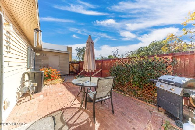 2825 W Jennie Lane, Tucson, AZ 85713