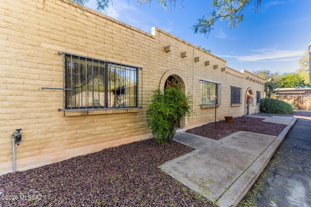 2825 W Jennie Lane, Tucson, AZ 85713