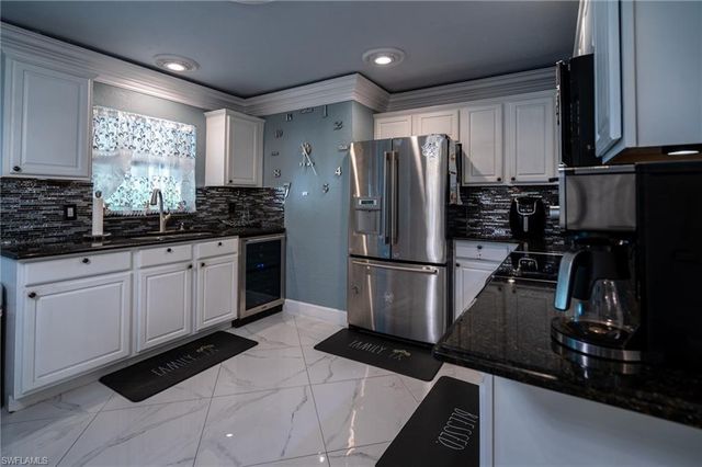 4636 25th AVE SW, Naples, FL 34116