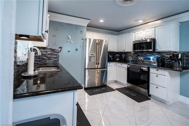 4636 25th AVE SW, Naples, FL 34116