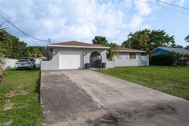 4636 25th AVE SW, Naples, FL 34116